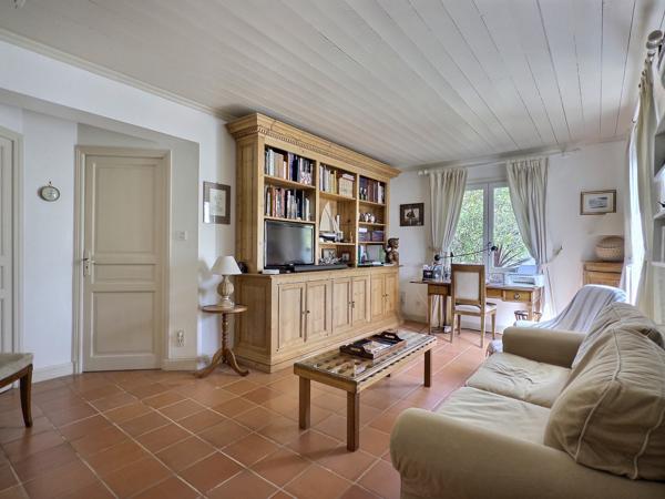 Maison sur magnifique terrain à Loix