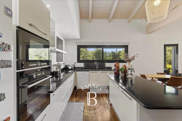 Sainte-Lucie-de-Porto-Vecchio, Maison 4 Chambres -  180 m² à vendre