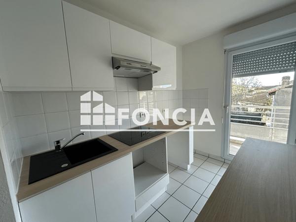 Location Appartement 3 pièces 66.88 m² - 11 RUE CARNOT Talence 33400