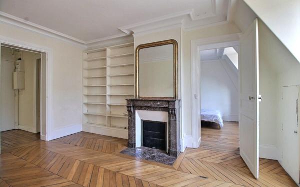 Appartement à vendre    3 pièces • 52,40 m2 Paris 6
