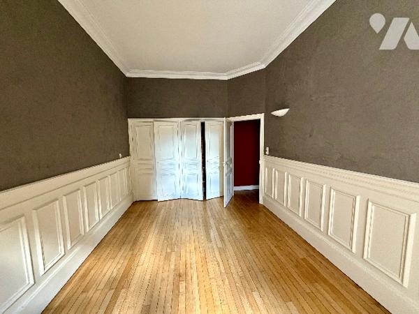 A VENDRE EN EXCLUSIVITE - T4 105M² - VILLE VIELLE