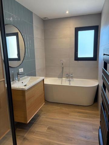 Villa T5 de 2023 avec 97 m2 habitables sur 500m² de jardin