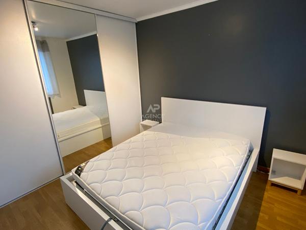 Appartement Le Mesnil Le Roi 3 pièce(s)

Loyer €1 240.00/mois charges comprises **

- Ref : 10241
