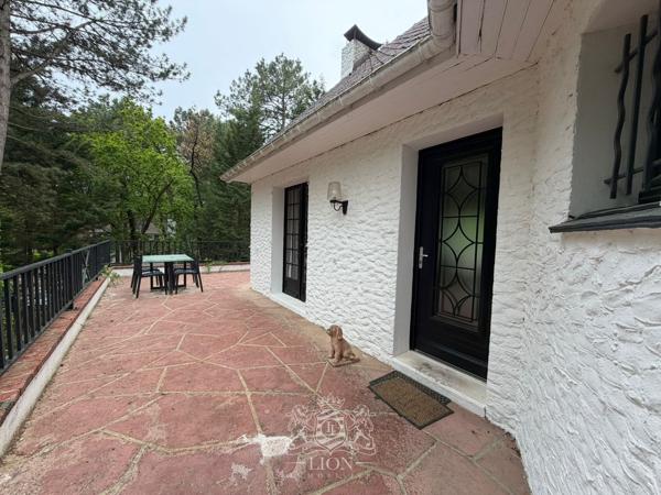 Élégante propriété familiale Garage Piscine