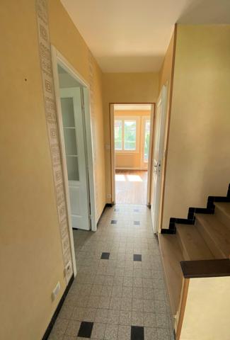 Maison de village
                                                                                                                                                                                                                                                                                                                        4 pièce(s)                                                                                                                                                                                                          3 chambre(s)                                                                                                                                                                                                          68.47  m²