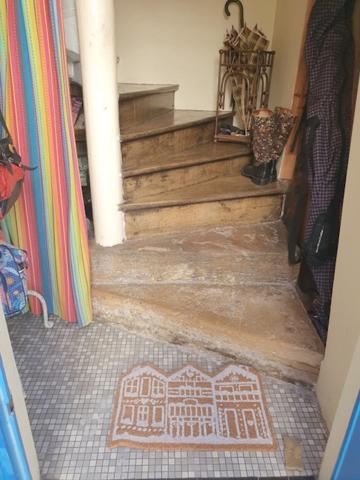 Duplex
                                                                                                                                                                                                                                                                                                                        4 pièce(s)                                                                                                                                                                                                          2 chambre(s)                                                                                                                                                                                                          126  m²
