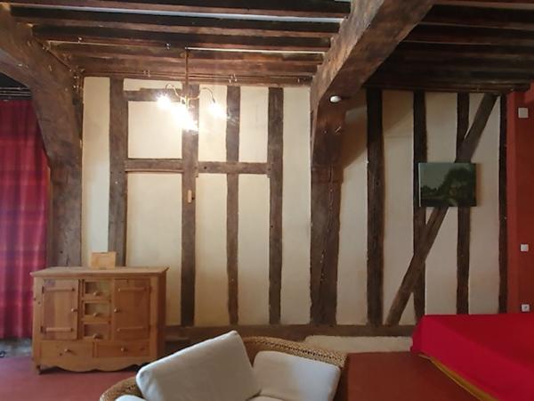 Duplex
                                                                                                                                                                                                                                                                                                                        4 pièce(s)                                                                                                                                                                                                          2 chambre(s)                                                                                                                                                                                                          126  m²