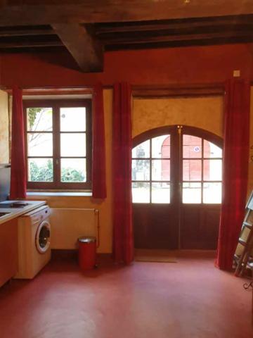 Duplex
                                                                                                                                                                                                                                                                                                                        4 pièce(s)                                                                                                                                                                                                          2 chambre(s)                                                                                                                                                                                                          126  m²