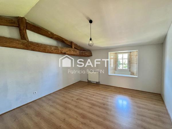 MAISON EN PIERRE 4 CHAMBRES DEPENDANCES AUX PORTES DE NIORT !