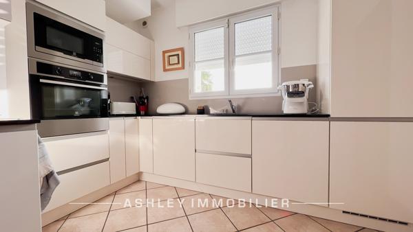 LA ROCHELLE - MAISON FAMILIALE 5 CHAMBRES AVEC PISCINE