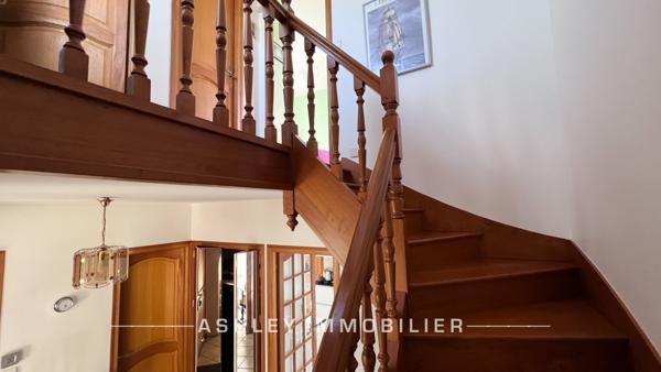 LA ROCHELLE - MAISON FAMILIALE 5 CHAMBRES AVEC PISCINE