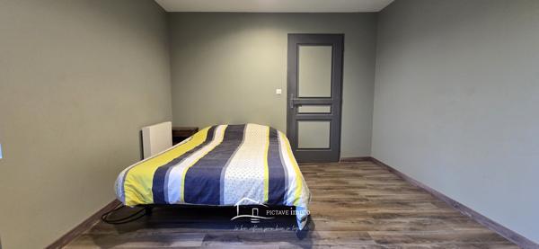 Propriété - 7 chambres - Dépendances Valence-en-poitou (86700)