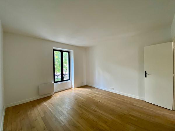 Appartement Châtenay-Malabry 5 pièce(s) 120 m2 utiles 90,50 M2 Carrez ; Centre-Ville ; Commerces ; T10