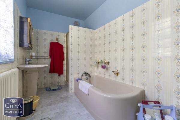 Maison à vendre 6 pièces 133.22m² Sainte-Feyre (23000)