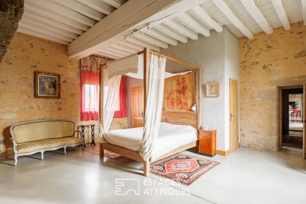 Propriété du XVIe avec gîtes, piscine et salle de réception