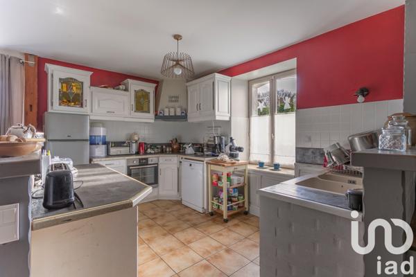 Maison à vendre 6 pièces 185 m² Champagne-Mouton