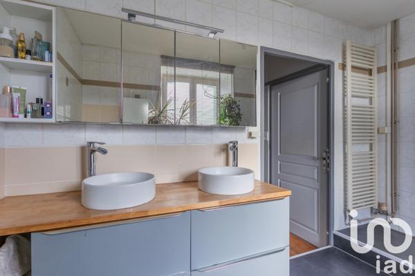 Maison à vendre 6 pièces 185 m² Champagne-Mouton