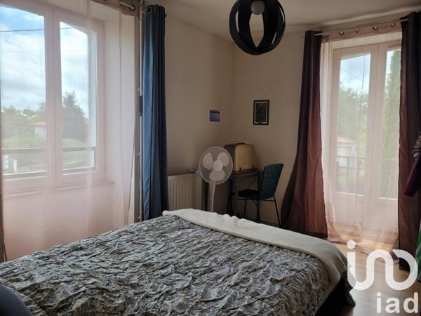 Maison à vendre 6 pièces 185 m² Champagne-Mouton