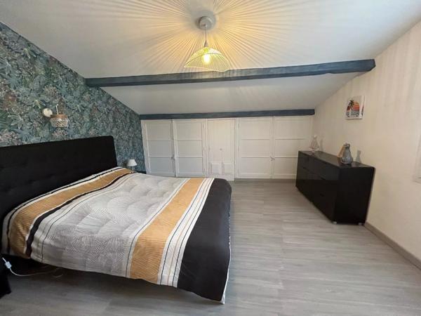 Maison magnifiquement entretenue avec appartement indépendant et spa