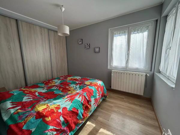 Maison magnifiquement entretenue avec appartement indépendant et spa