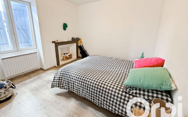 Maison à louer    3 pièces •  Saint-Marcel-d'Ardèche