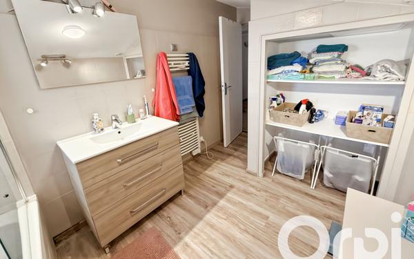 Maison à louer    3 pièces •  Saint-Marcel-d'Ardèche