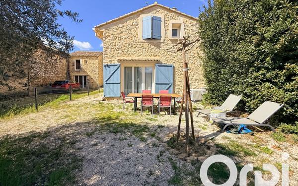 Maison à louer    3 pièces •  Saint-Marcel-d'Ardèche