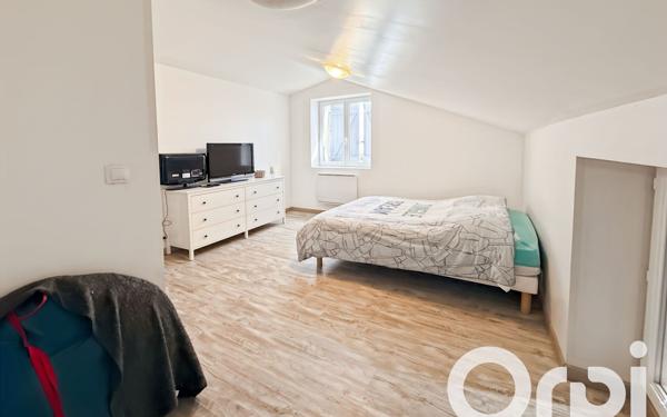 Maison à louer    3 pièces •  Saint-Marcel-d'Ardèche