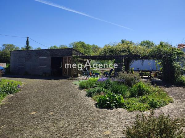 Maison à Challans, 85300 - 7 pièces 197m²