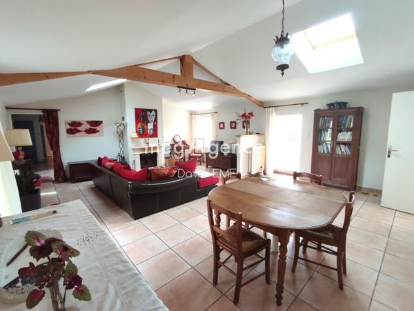 Maison à Challans, 85300 - 7 pièces 197m²