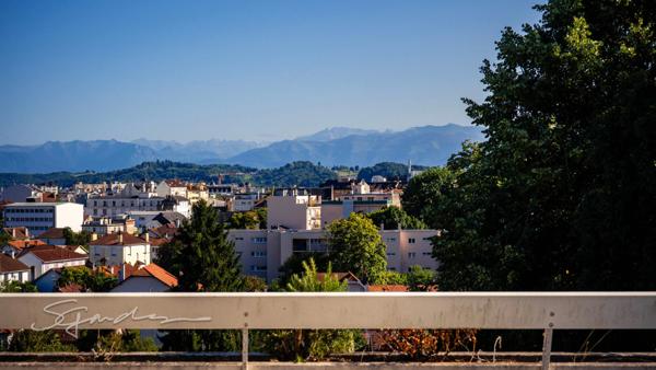 Appartement à vendre 3 pièces avec terrasse sud - Résidence séniors - PAU (64)