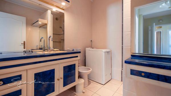 Appartement à vendre 3 pièces avec terrasse sud - Résidence séniors - PAU (64)