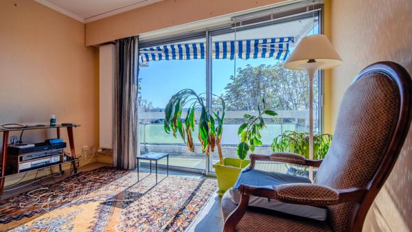 Appartement à vendre 3 pièces avec terrasse sud - Résidence séniors - PAU (64)