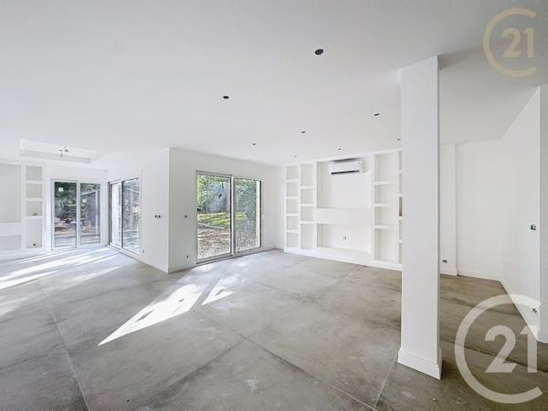 Maison à vendre  6 pièces - 180,30 m2 PRINGY - 77