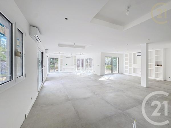 Maison à vendre  6 pièces - 180,30 m2 PRINGY - 77