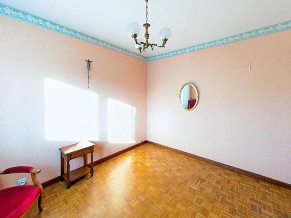 Plain-pied sur sous-sol F5 avec jardin