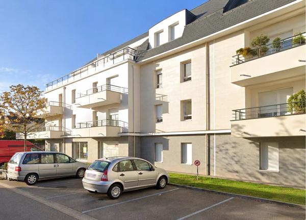 Vente                                                      Appartement
                        
                     2 pièces                      40 m2                     à Saint-Sébastien-sur-Loire