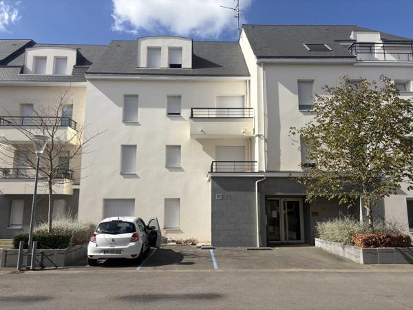 Vente                                                      Appartement
                        
                     2 pièces                      40 m2                     à Saint-Sébastien-sur-Loire