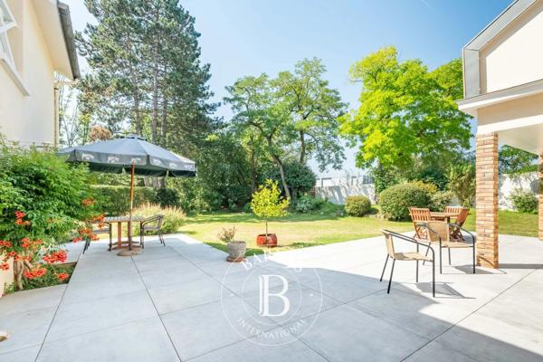 Le Vésinet, Maison 5 Chambres -  262 m² à vendre