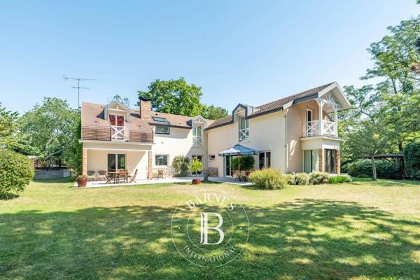 Le Vésinet, Maison 5 Chambres -  262 m² à vendre