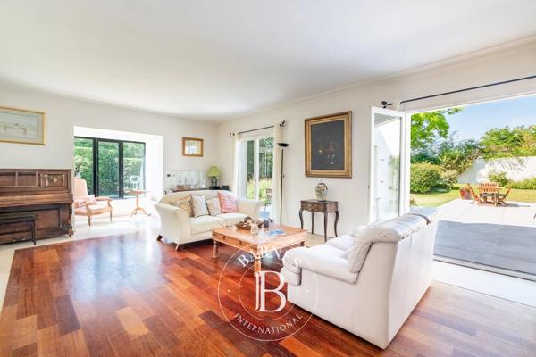 Le Vésinet, Maison 5 Chambres -  262 m² à vendre