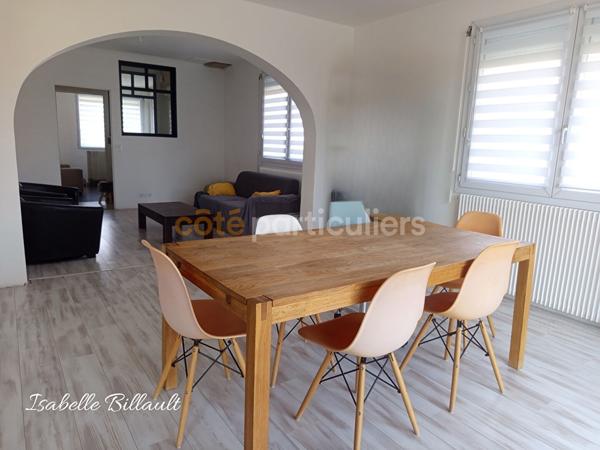 Vente
                Maison150 m² - 7 Pièces -
                    CHEMILLE EN ANJOU (49120)