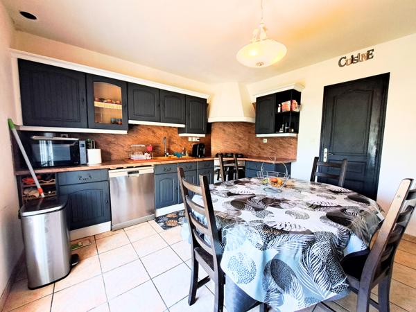 Maison 8 pièces - 230 m²