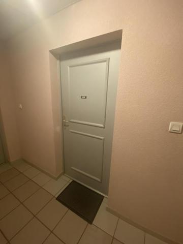 ANNONAY - APPARTEMENT T3 AVEC GARAGE - 71.91 M2