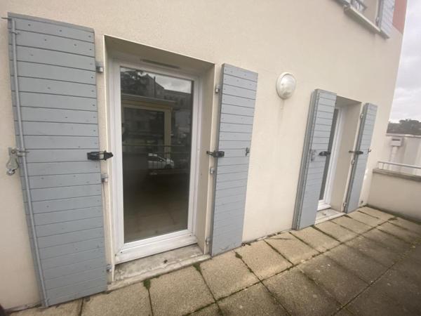 ANNONAY - APPARTEMENT T3 AVEC GARAGE - 71.91 M2