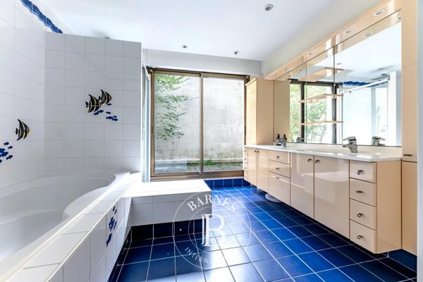 Neuilly-sur-Seine, Appartement 4 Chambres -  158 m² à vendre