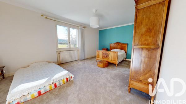 Maison à vendre 6 pièces 364 m² Creuzier-le-Neuf