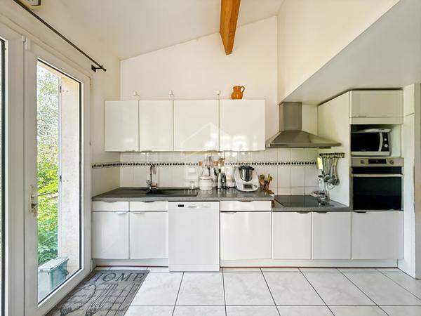 Villa de 300m² sur 10845m²  secteur Gémenos/Roquevaire