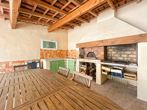 Villa de 300m² sur 10845m²  secteur Gémenos/Roquevaire