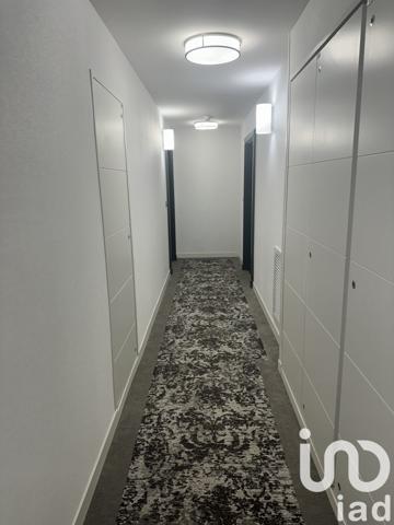 Appartement 2 pièces de 42 m² à Le Plessis-Robinson (92350)